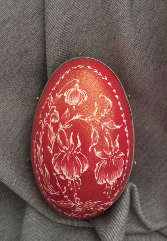 Festett gravírozott tojás 